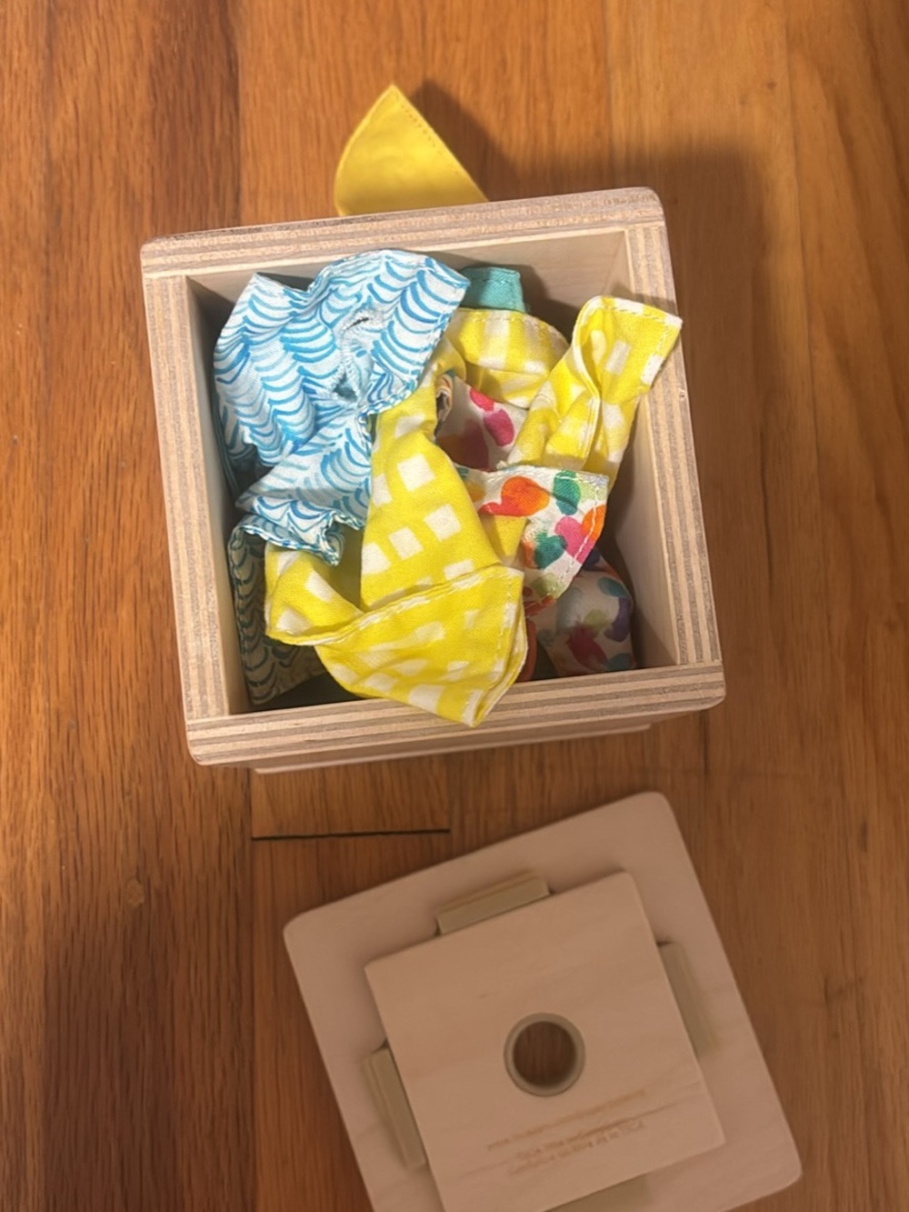 Lovevery Play Tissue Box - Picture 3 of 4